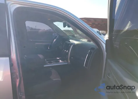 2016 Ram 1500 Big Horn z USA, uszkodzony, nr VIN 1C6RR7LT5GS104856